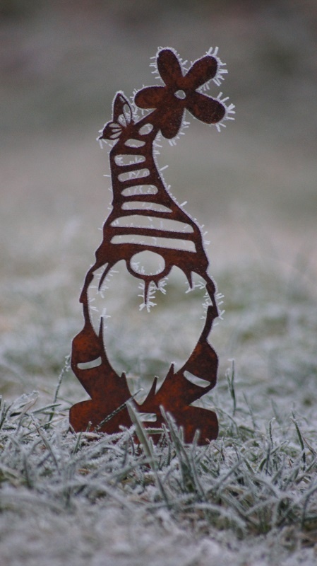 Skrzat krasnal ogrodowy dekoracja corten rdzewiona 099